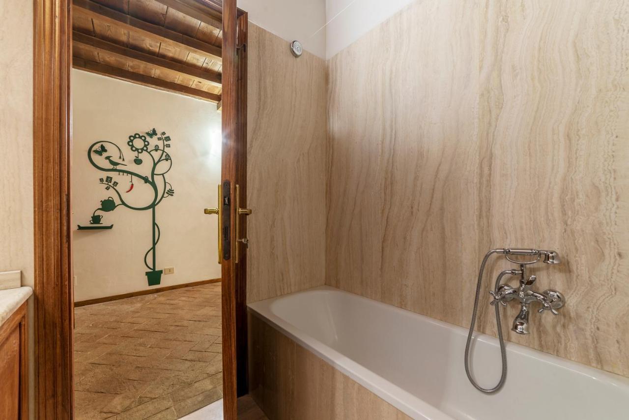 Foro Romano Stylish And Central Apartment Exterior photo